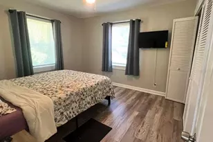 3910 E Ellicott St, Tampa, FL 33610 - Photo 13