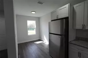 17196 Bonnie Ave, Port Charlotte, FL 33954 - Photo 23