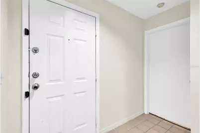 7280 Westpointe Boulevard #831, Orlando, FL 32835 - Photo 13