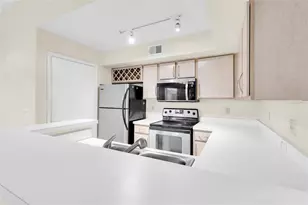7280 Westpointe Blvd, Orlando, FL 32835 - Photo 11