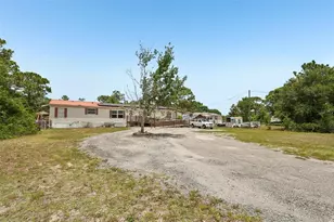 9085 Mercury Dr, Saint Cloud, FL 34773 - Photo 3