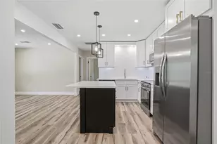 8403 N 46th St, Tampa, FL 33617 - Photo 21