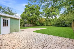 8403 N 46th St, Tampa, FL 33617 - Photo 35