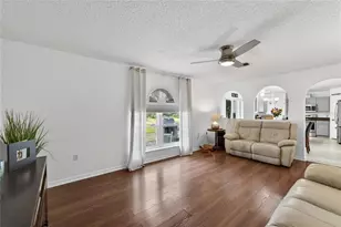 1201 Dragon Head Dr, Valrico, FL 33594 - Photo 17