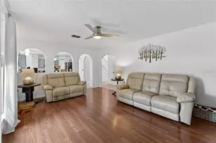 1201 Dragon Head Dr, Valrico, FL 33594 - Photo 15