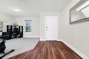 5433 Keaton Springs Dr, Lakeland, FL 33811 - Photo 9