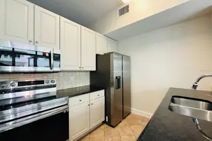 101 S Eola Dr, Orlando, FL 32801 - Photo 9