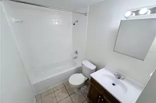 7177 E Bank Dr, Tampa, FL 33617 - Photo 9