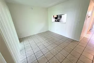 7177 E Bank Dr, Tampa, FL 33617 - Photo 3