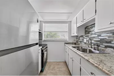 1221 Drew Street #A5, Clearwater, FL 33755 - Photo 11