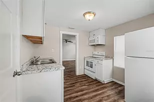 828 E 145th Ave, Tampa, FL 33613 - Photo 7