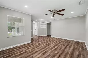 828 E 145th Ave, Tampa, FL 33613 - Photo 3