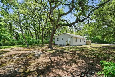 828 E 145th Avenue, Tampa, FL 33613 - Photo 15