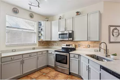 9915 Kona Isle Court, Orlando, FL 32817 - Photo 11
