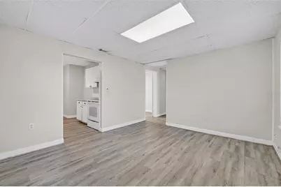 114 W Wilder Avenue, Tampa, FL 33603 - Photo 5