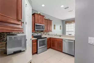 401 Split Oak Ct, Eustis, FL 32736 - Photo 11