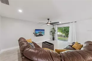 10792 Lazy Lake Dr, Orlando, FL 32821 - Photo 7