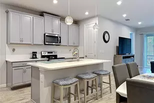 3775 Maxwell Park Dr, Sun City Center, FL 33573 - Photo 5