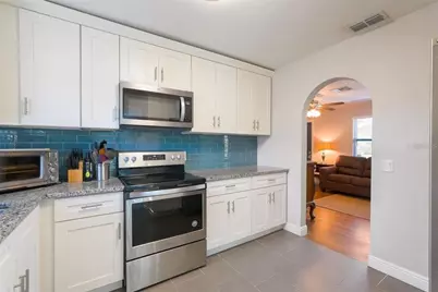 5340 5th Avenue S, Saint Petersburg, FL 33707 - Photo 9