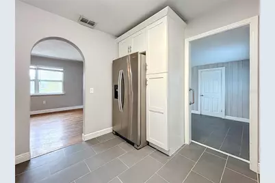 5340 5th Avenue S, Saint Petersburg, FL 33707 - Photo 7