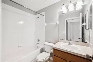 3757 Clubside Pointe Dr, Orlando, FL 32810 - Photo 17