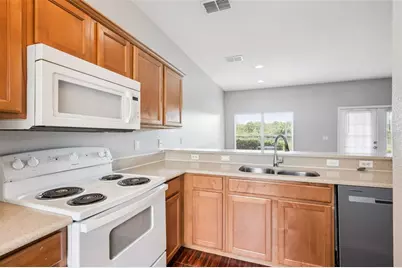 3757 Clubside Pointe Drive, Orlando, FL 32810 - Photo 11