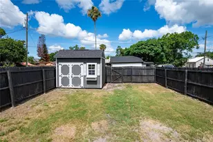 922 Delaware Ave, Saint Cloud, FL 34769 - Photo 3
