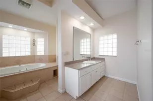 1015 Venetian Ave, Orlando, FL 32804 - Photo 19