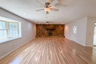 2534 Victarra Cir, Lutz, FL 33559 - Photo 7