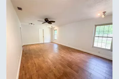 2534 Victarra Circle, Lutz, FL 33559 - Photo 9