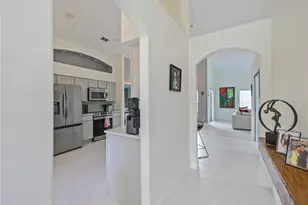 9555 Heron Pointe Dr, Orlando, FL 32832 - Photo 5