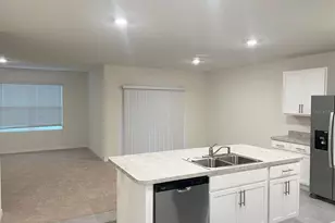 709 Versailles Ln, Kissimmee, FL 34759 - Photo 3
