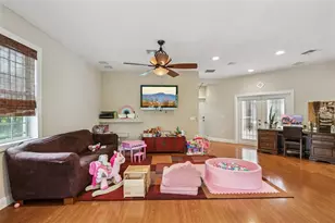 5825 Lake Lizzie Dr, Saint Cloud, FL 34771 - Photo 11
