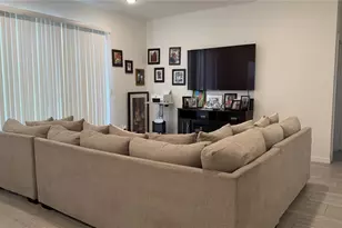 408 Cierra Oaks Cir, Lady Lake, FL 32159 - Photo 5