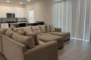 408 Cierra Oaks Cir, Lady Lake, FL 32159 - Photo 3