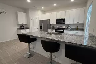 408 Cierra Oaks Cir, Lady Lake, FL 32159 - Photo 9