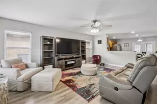 2523 Martins Run, Tavares, FL 32778 - Photo 3