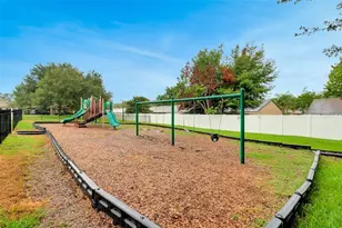 2523 Martins Run, Tavares, FL 32778 - Photo 21