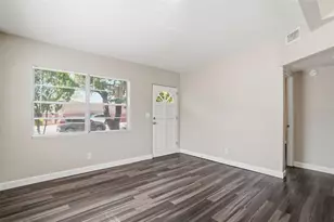 4826 S 8th Ave S, Saint Petersburg, FL 33711 - Photo 7