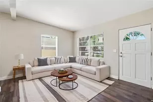 4826 S 8th Ave S, Saint Petersburg, FL 33711 - Photo 3