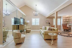 3200 Heathgate Ct, Orlando, FL 32812 - Photo 9