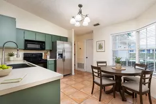 2076 S Parkton Dr, Deltona, FL 32725 - Photo 13