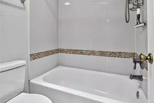 4586 Pheasant Run Dr, Orlando, FL 32808 - Photo 21