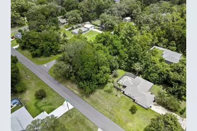 1074 W Maximilian Place, Citrus Springs, FL 34434 - Photo 7