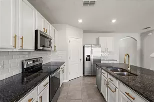 1711 Setter Ave, Saint Cloud, FL 34771 - Photo 9