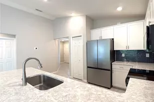 1337 Cascade Dr, Davenport, FL 33837 - Photo 5
