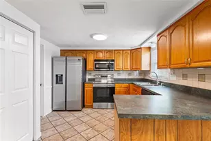 3521 Bigelow Dr, Holiday, FL 34691 - Photo 9
