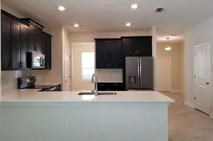 11142 Longleaf Woods Dr, Orlando, FL 32832 - Photo 3
