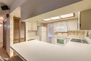 4576 Phipps Dr, Port Orange, FL 32129 - Photo 13