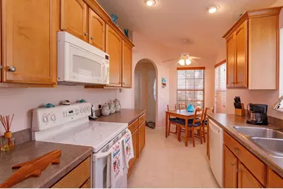 148 Lakeside Circle, Sanford, FL 32773 - Photo 9